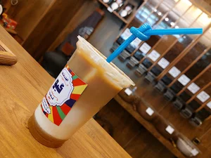 آجیل و قهوه گیو