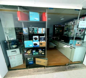 اپل استور