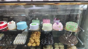 نان و شیرینی پدر