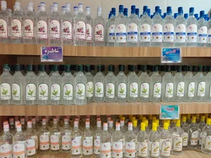 زعفران و زرشک هانیا