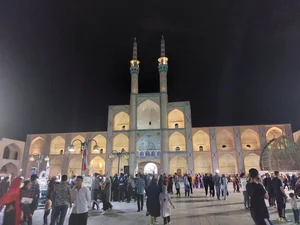 پارکینگ عمومی 2