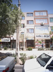 مشاورین املاک زنگنه 4