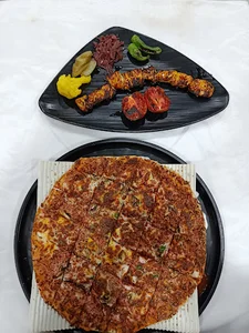 کافه رستوران خان دایی