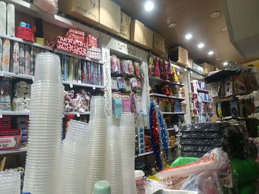 فروشگاه یکبارمصرف قائم