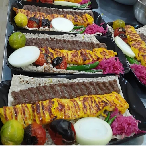 رستوران و بیرون بر رویال