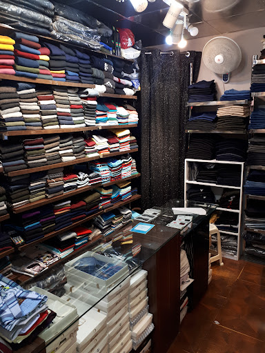 پوشاک آبی