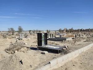 قبرستان کلینیک اعظم خانی