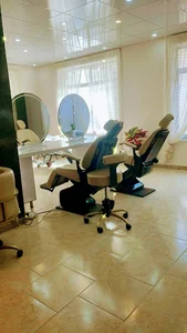 سالن زیبایی تاج گل همدان