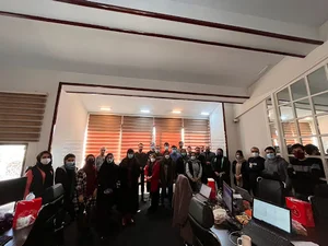 بامن