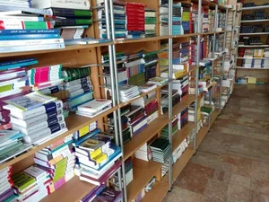 کتاب فروشی حقوقی پاپیروس 4