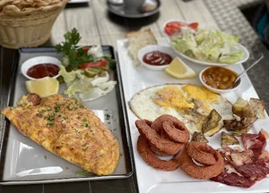 كافی شاپ بلپاسی
