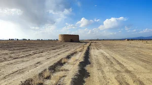 برج کبوترخانه مورچه خورت