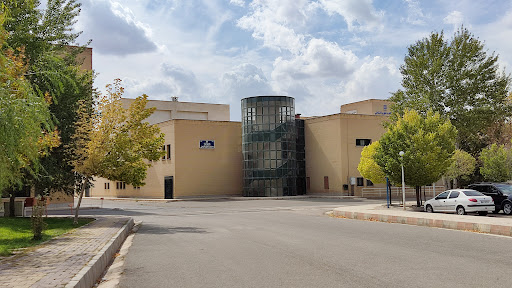 دانشکده علوم انسانی