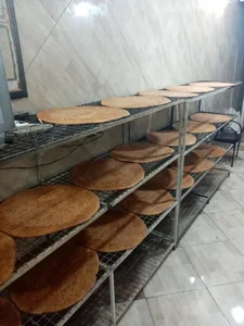 خشکه پزی و نان سنتی معراج 2