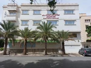 کلینیک فوق تخصصی جراحی پلک پروفسور ناصر اوجی 5