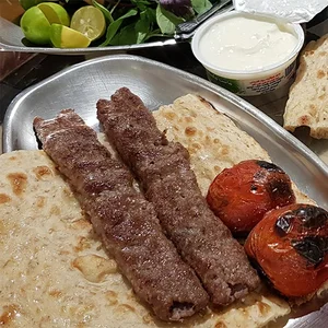 کافه رستوران و بیرون بر (آرسین)