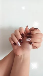 طراحی ، کاشت و ترمیم ناخن مینو