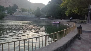 استخر شماره یک پارک آبشار