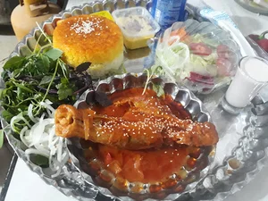 رستوران سنتی ریحون