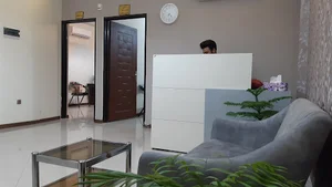 دکتر هادی عباسی