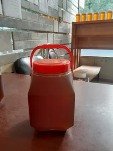 عسل فروشی کوه چشمه