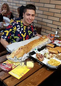 ساندویچ بمبی محمد