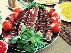 تهیه غذای سرآشپز دویست