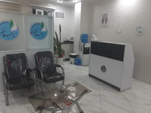 مطب دکتر لیلا خضرلو- داخلی پوست