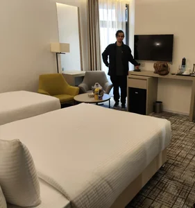 Roniyas Hotel - هتل رونیاس 3