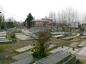 گلزار شهدای روستای جیره سر چوکام