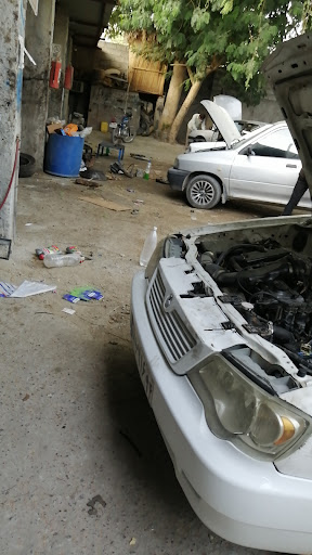 تعمیرگاه شهاب خودرو