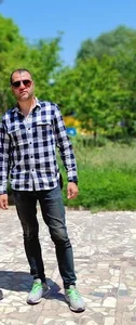 دکتر نوجوان | جراح و متخصص گوش و حلق و بینی 2