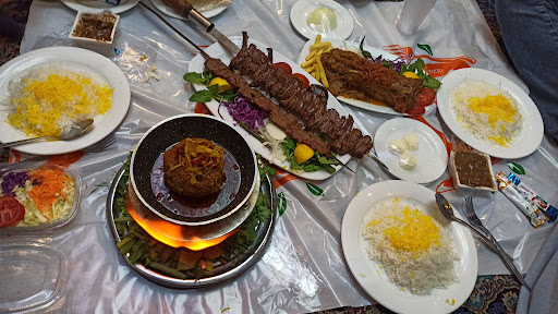 رستوران سنتی برکه