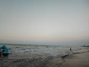 تفرجگاه ساحلی نمک آبرود