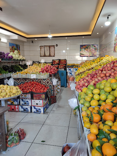 میوه فروشی سیب سبز ۱