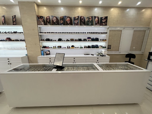 اپتومتری و عینک روشنا