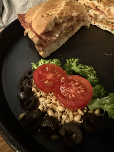 Kavan Cafe