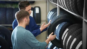لاستیک فروشی تک/tire shop
