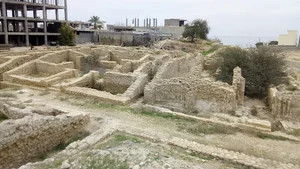باقیمانده خانه های عیانی