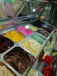 آبمیوه بستنی بابا رفیع