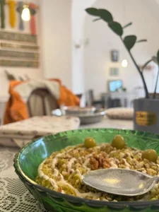 کافه‌ گلاب 3