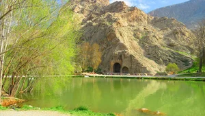 دریاچه طاقبستان