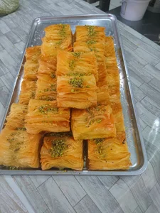 قنادی آفتابگردان