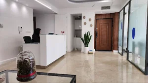 گروه تخصصی فک و صورت دکتر بهاری