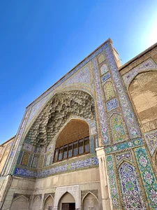 مدرسه خان