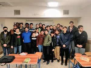 دبیرستان نمونه دولتی مصطفی پروینی دوره دوم پسرانه 5