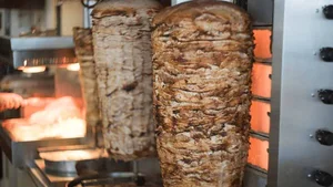 بیرون بر بهار