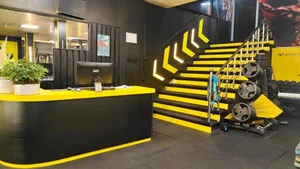 باشگاه بدنسازی موج مثبت 4