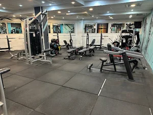 باشگاه بدنسازی فرزانگان
