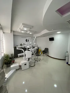 مطب دندانپزشکی دکتر کثیری